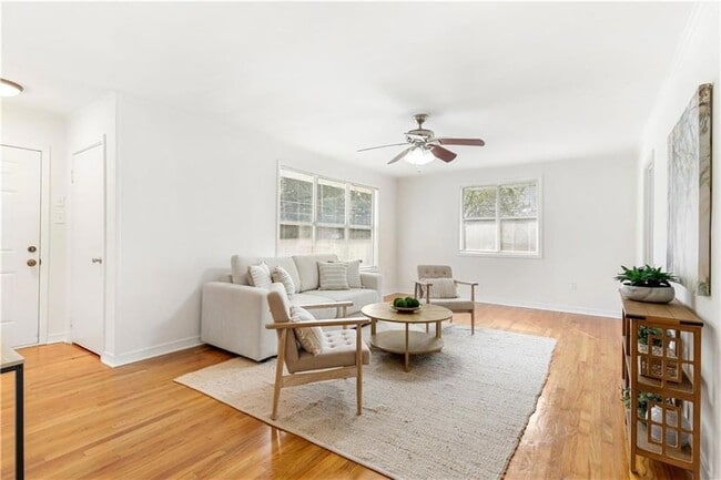 Photo - 513 W 13th Ave