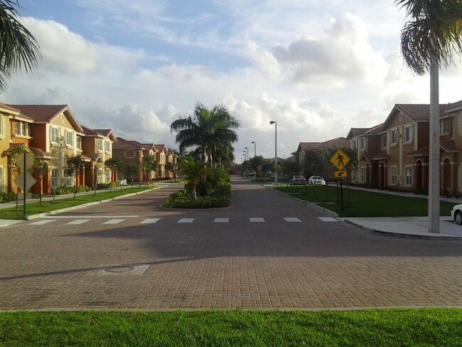 Photo - 17906 NW 59th Ave
