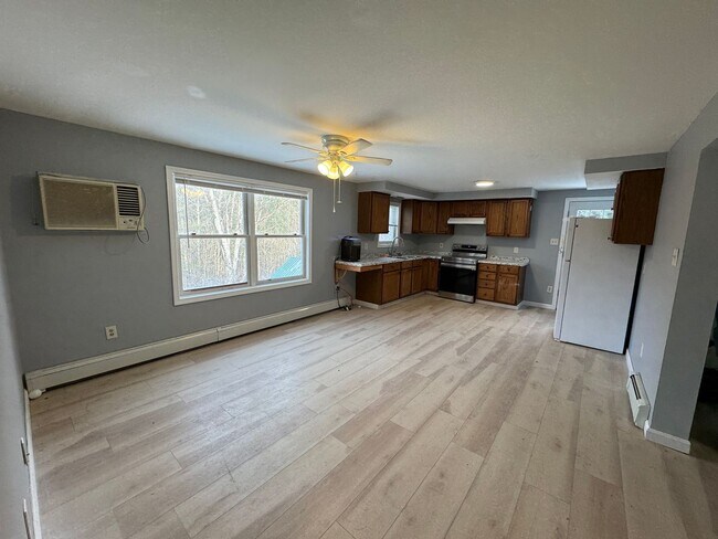 659 Davidson Hill Rd Unit 1