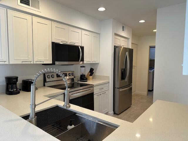 Photo - 474 Sunningdale Dr