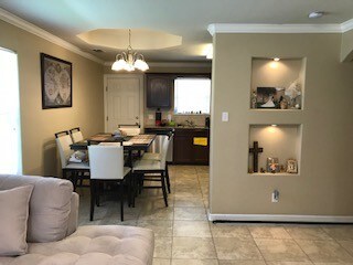 Moderno, limpio y espacioso. - 3704 Fairmont Ave Unidad C