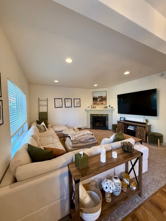 Photo - 3150 NE Angela Ave