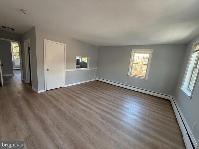 Photo - 27 Wallingford Ave