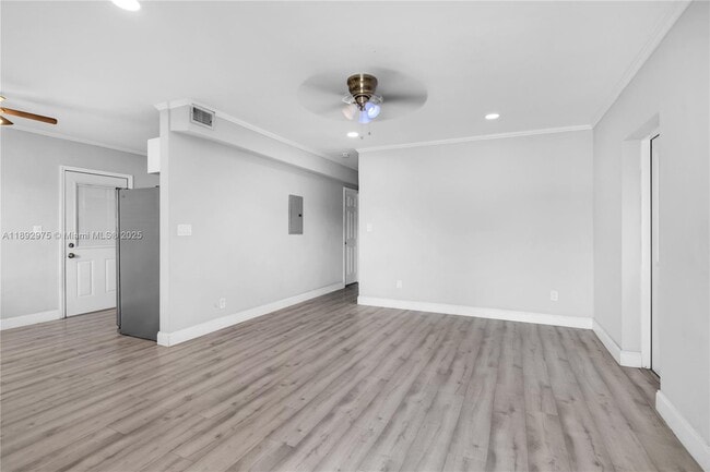 Photo - 4500 NE 18th Ave