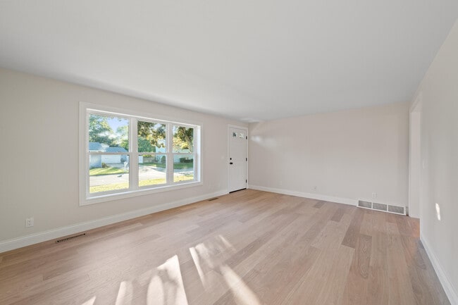 Photo - 1018 Bonnie Brae Ln
