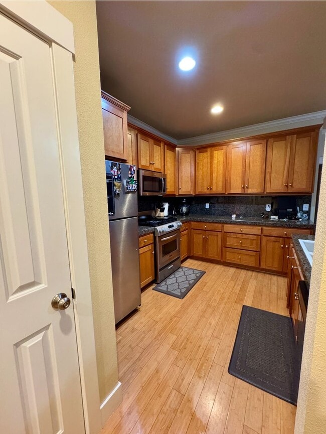 Photo - 2610 E 20th St