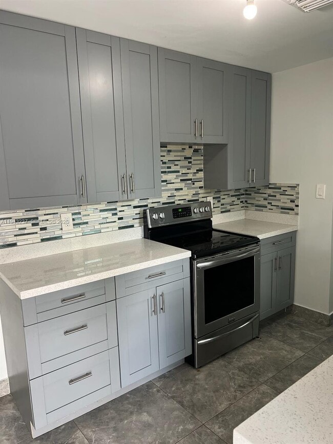 Photo - 2627 NW 3rd St