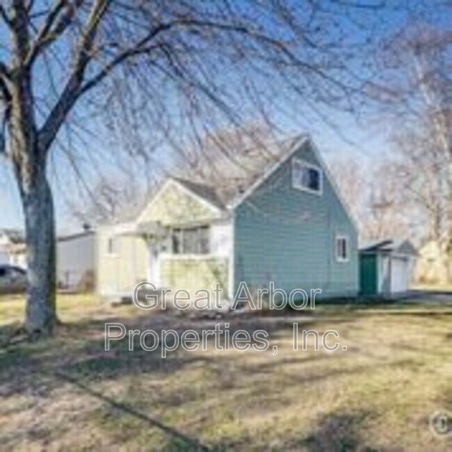 Photo - 1062 Rambling Rd