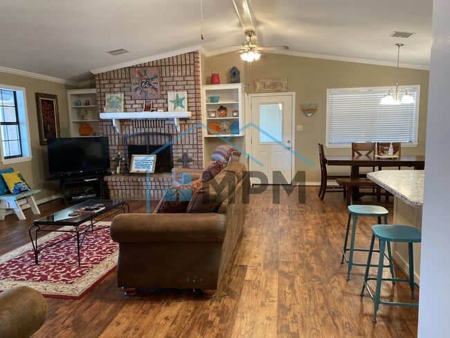 Photo - 149 Western Reach Rd
