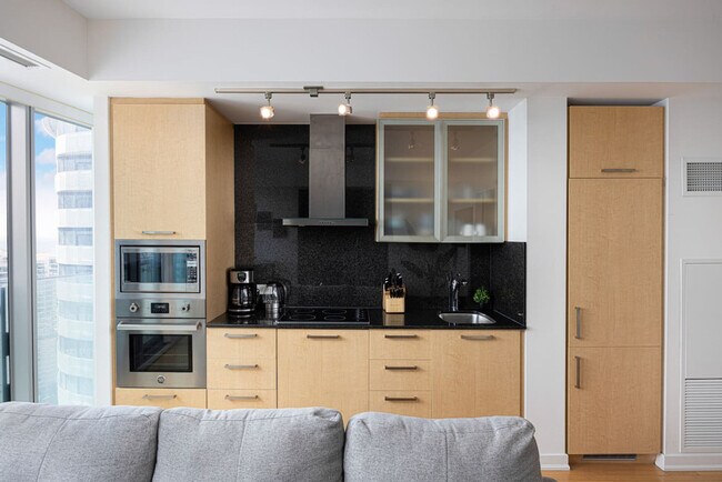 Photo - 807 York St Unit SI ID1511281P