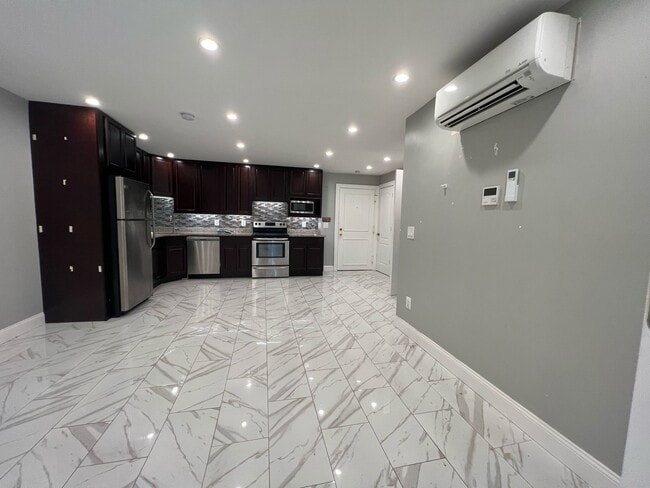 Stonegate Apartments