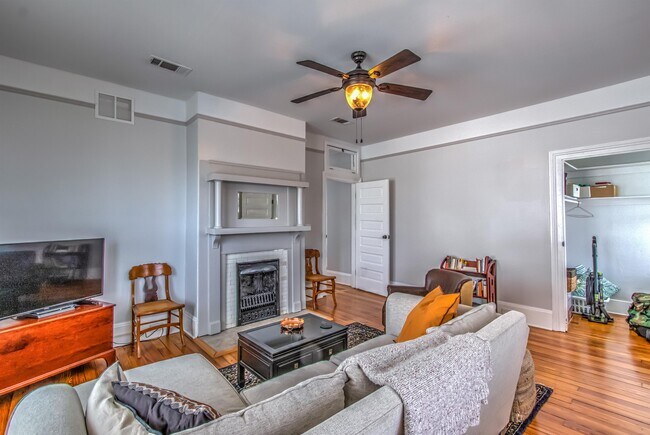 Photo - 311 Ellis St