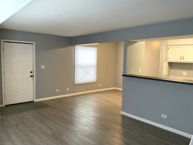 Photo - 1387 S Glen Cir