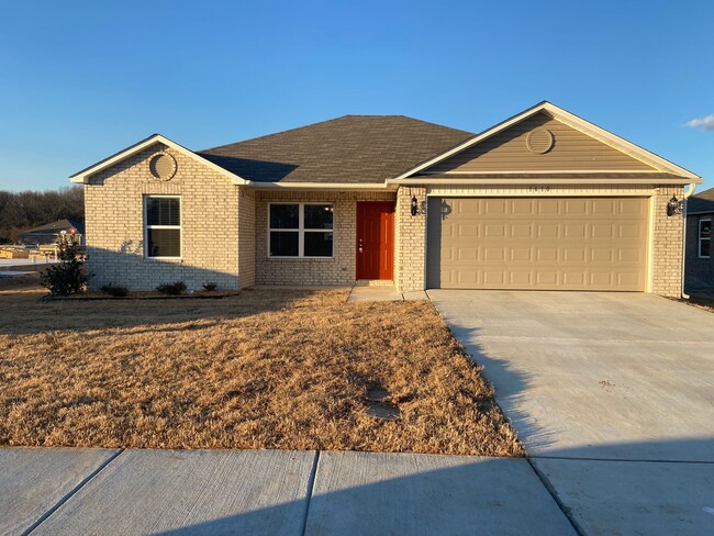 Photo - 1610 Raden St