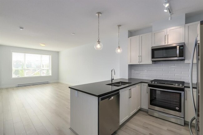 2960-2151 151 St. Unit 316