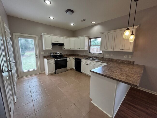Photo - 1108 Washington Dr