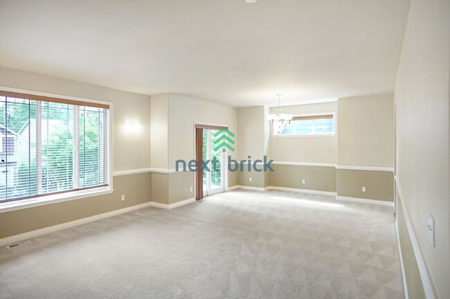 Photo - Stunning 3-Bedroom, 3.5-Bathroom Home in Desirable Woodinville