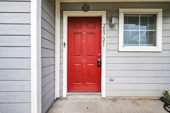 Building Photo - 20721 Patriot Park Ln