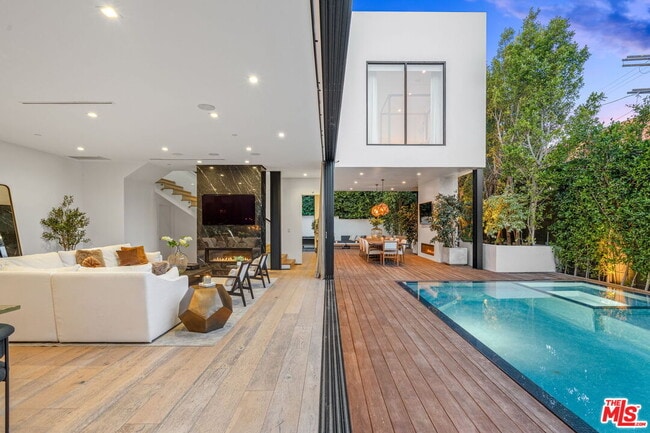 Photo - 133 N Edinburgh Ave