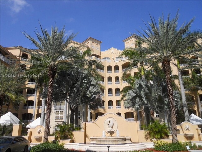 Building Photo - 3001 NE 185th St Unit 119