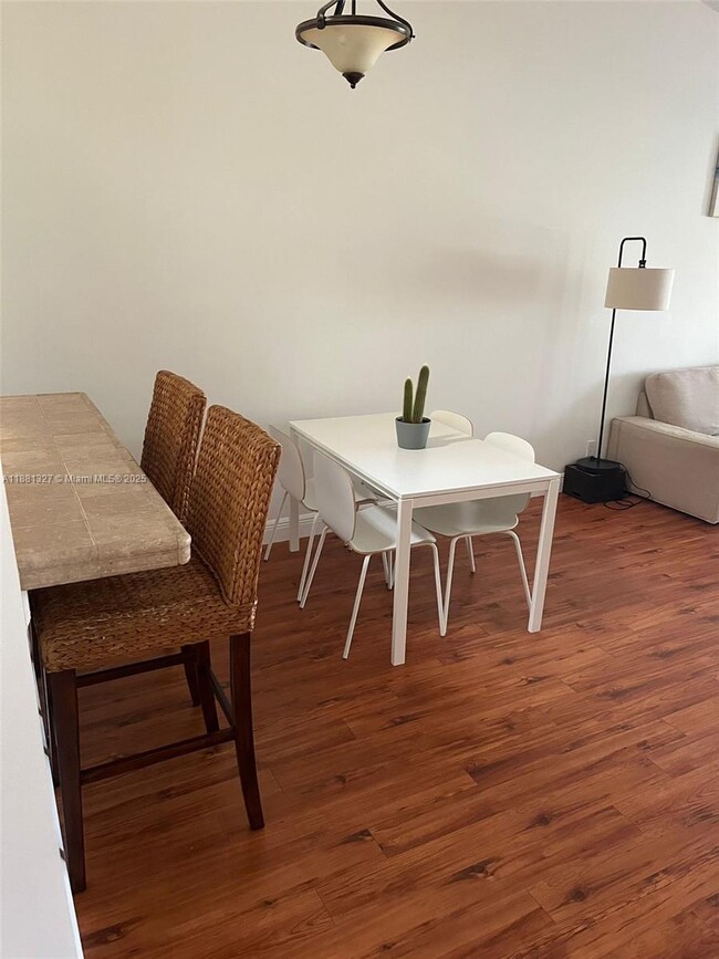 Photo - 7652 Pinewalk Dr S