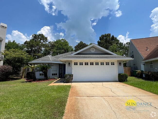 Building Photo - Beautiful 3 Bedroom Home in Mary Esther!