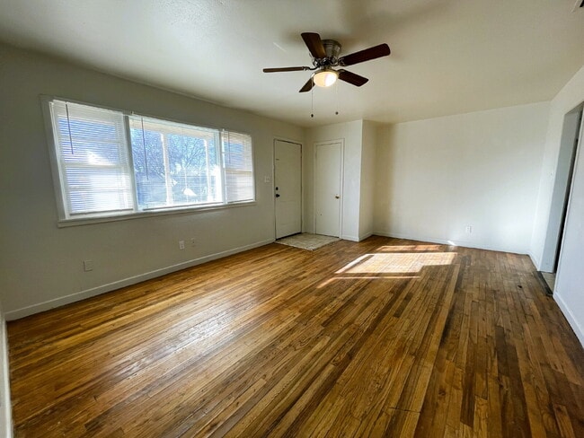 Photo - Spacious 3/1 Located Conveniently Close to Clapp Park & Texas Tech University!