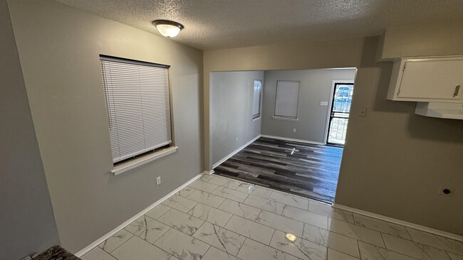 Photo - 4264 Double Tree St