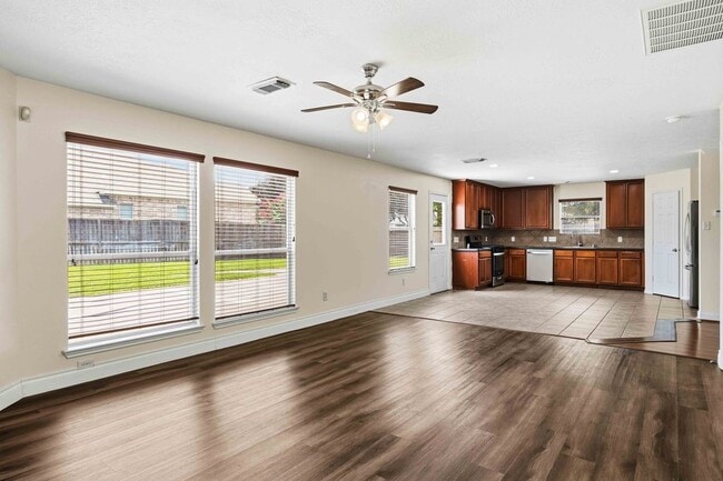 Photo - 14015 Crossvale Ln