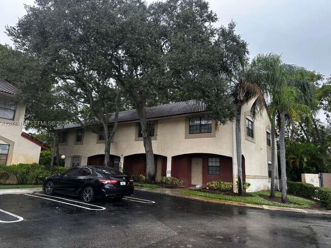 Building Photo - 2878 Coral Springs Dr Unit 2878