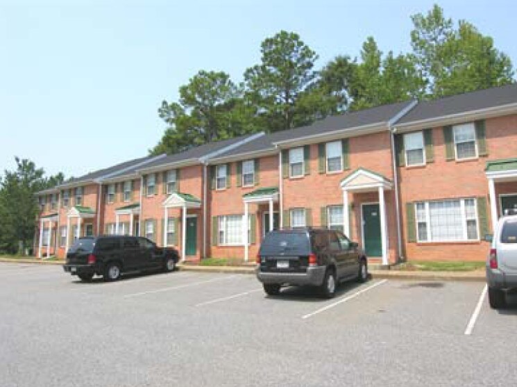 Photo - Cedar Bluffs Apartments