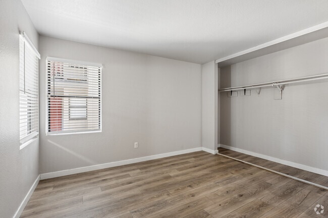2BR, 2BA - 1,015SF - Primary Bedroom