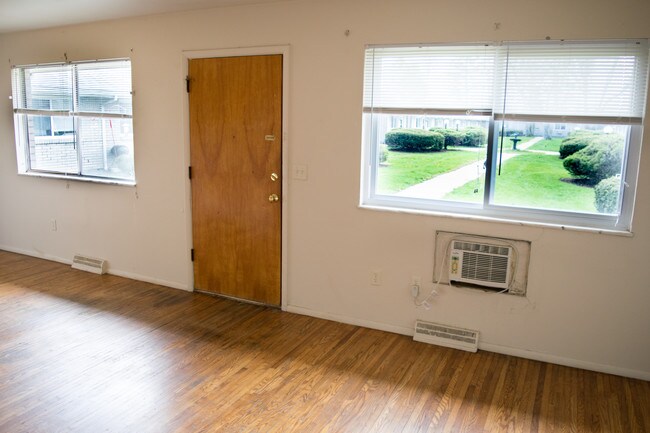 Glendale Manor Apartments For Rent in Toledo, OH