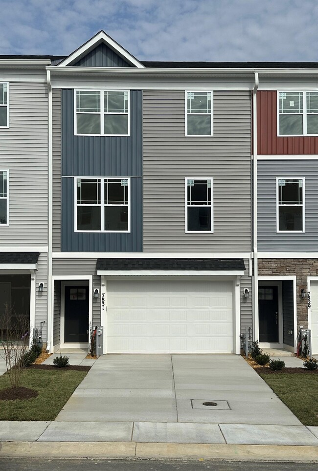 Photo - 7831 Wolf Run Ln Townhome