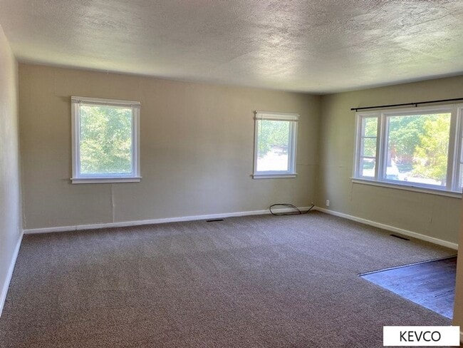 Photo - Cute Cottage House with Private Courtyard + Walking Distance to CSU!