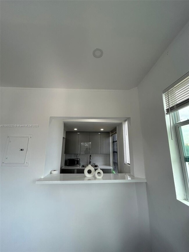 Photo - 444 Ponce de Leon Blvd Unit 9