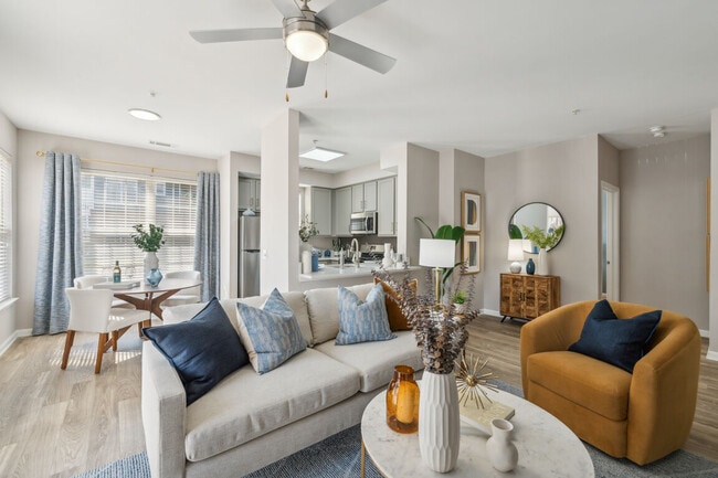 Photo - Riverside Station