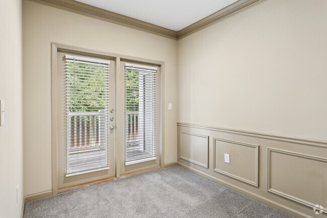Windsor 1BR, 1BA - 955SF - Dining Room - Eagle's Brooke