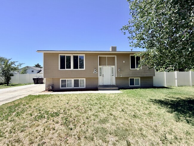 Photo - 1247 N 700 W