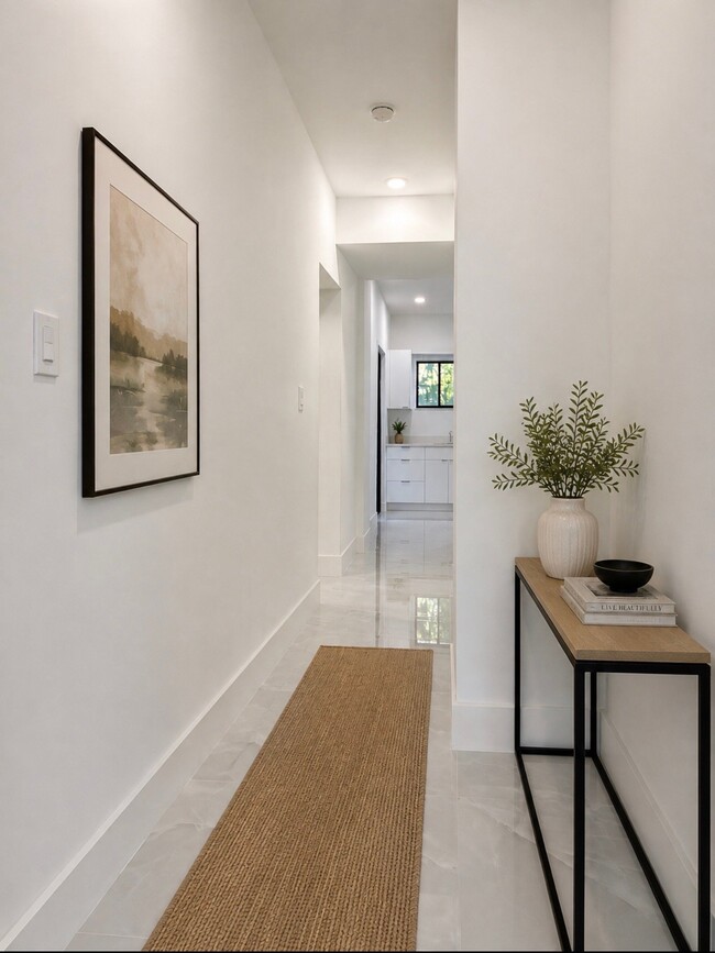 329 NW 17th Ave Unit 1