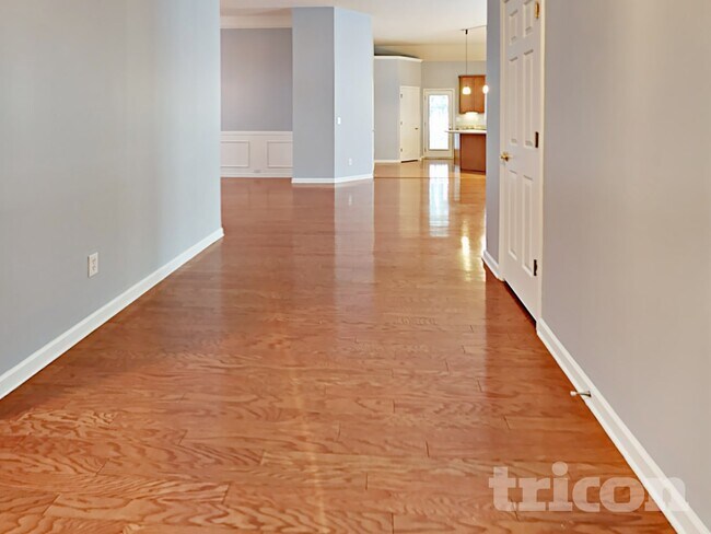 Photo - 3614 Silver Springs Way SW