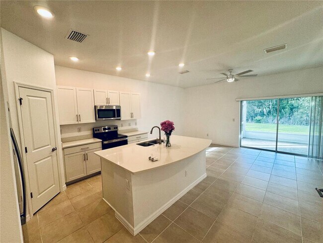 Photo - 8525 Lunar Skye St