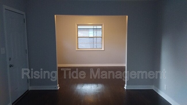 Photo - 729 Carolyn Ct