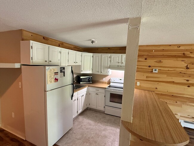 Photo - Charming 1bd/1ba Apartment - Seconds from Attitash! Unit 1