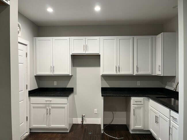 Photo - 2282 Belvidere St