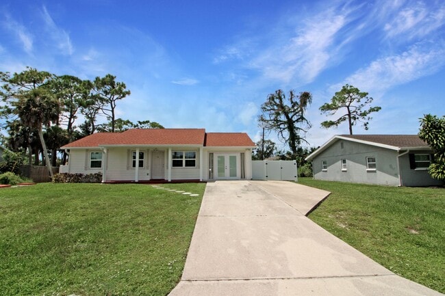 Building Photo - South Venice Annual Home for Rent