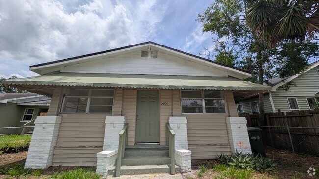 Building Photo - 2905 N Blvd Rental