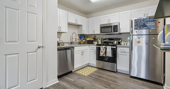 Model-Kitchen-02-On20-Gainesville-FL-6