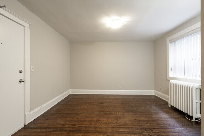 Photo - 54 Maitland St Unit 403