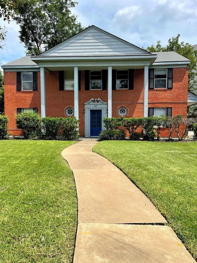 Photo - 2027 Sheridan St